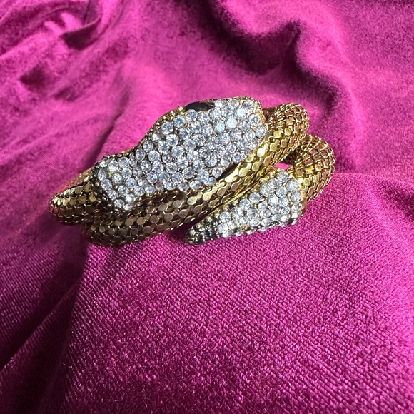 5/$25 will bundle Gold Tone Cuff Bracelet Quad - Picture 9 of 9